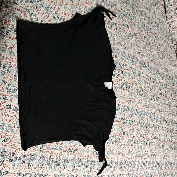 H&M Tops - Woman’s short sleeve black shirt new no tags size s